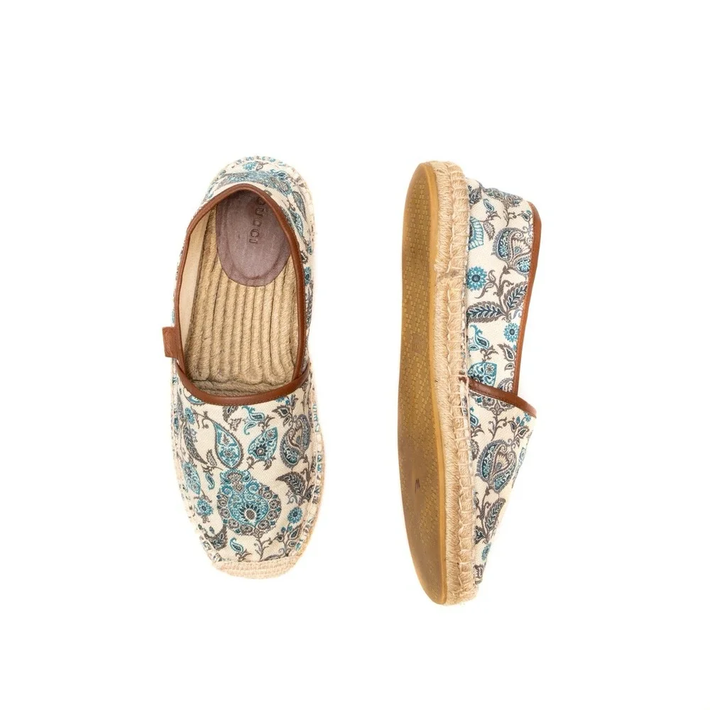 GUCCI Men's Cloth espadrilles Creme and multicolor paisley print Flats Size US 9
